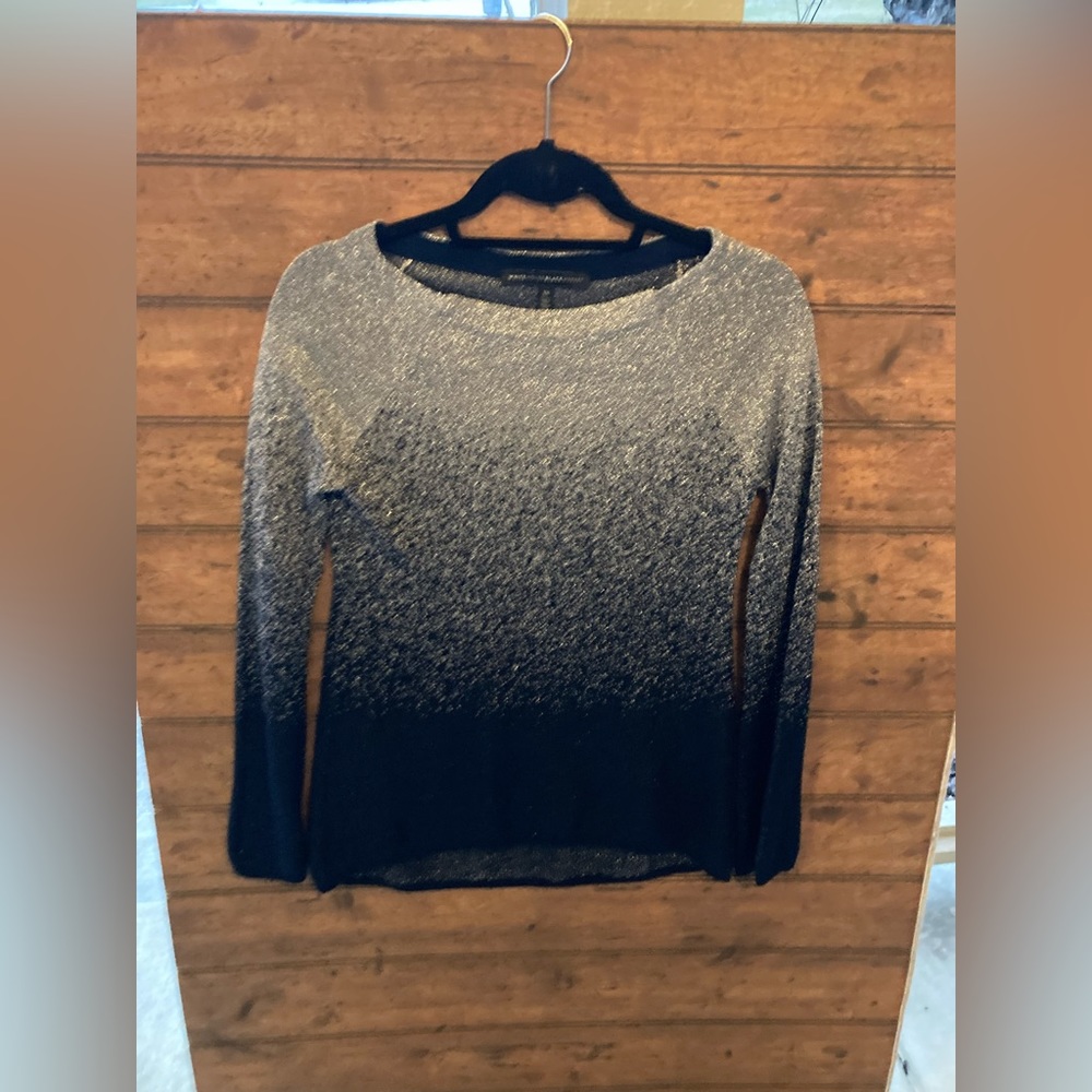 White House Black Market shirt, size  XS. Perfect for a night out!